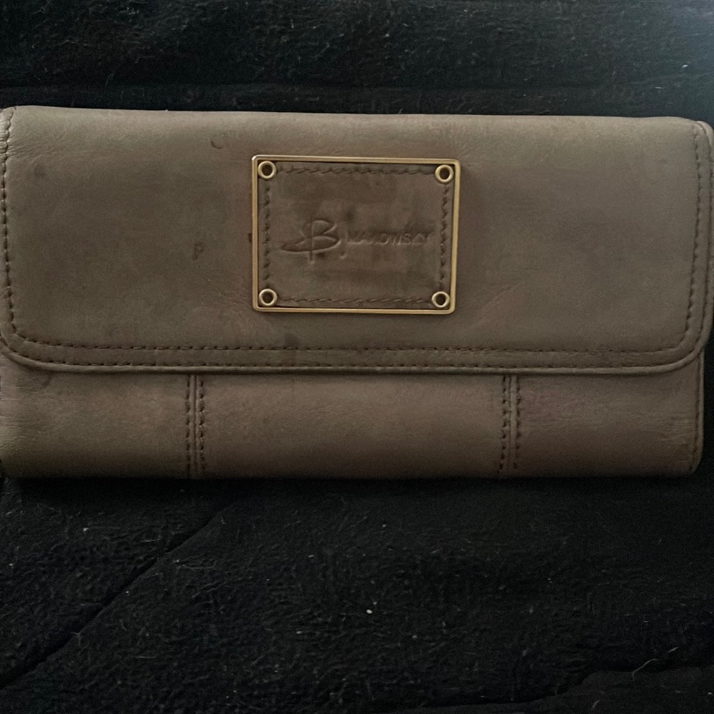 B.Makowsky Taupe wallet